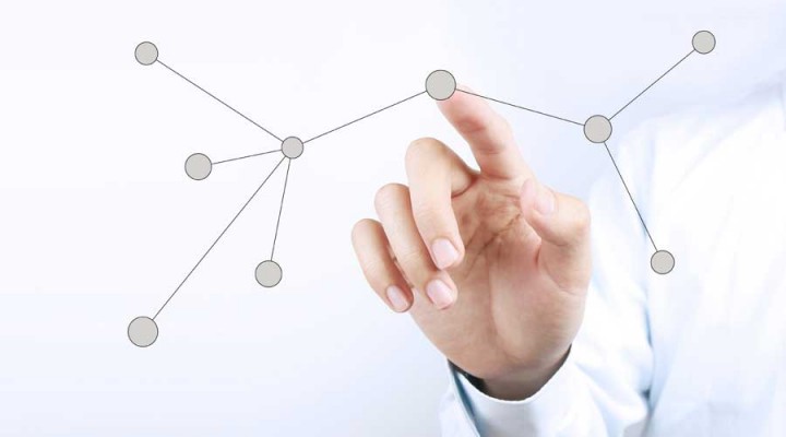 4 Networking Tips for Pharmacists by Elements magazine | pbahealth.com