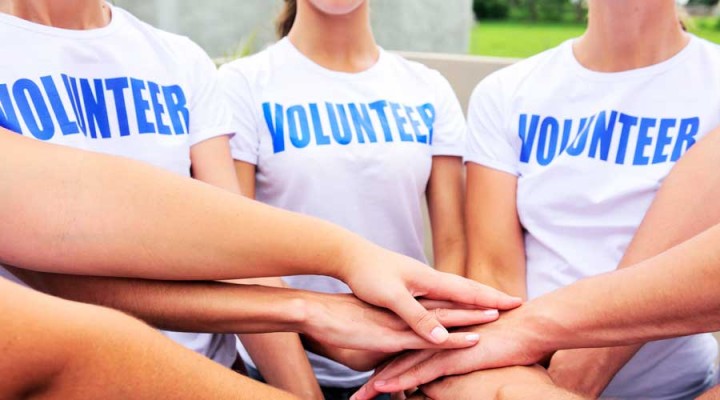 7 Reasons Independent Pharmacists Should Volunteer by Elements magazine | pbahealth.com